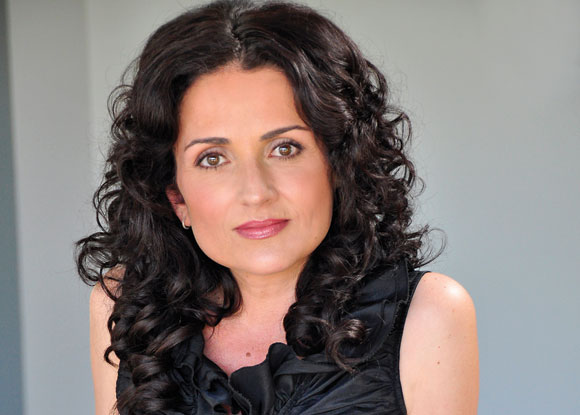 Jenni Pulos