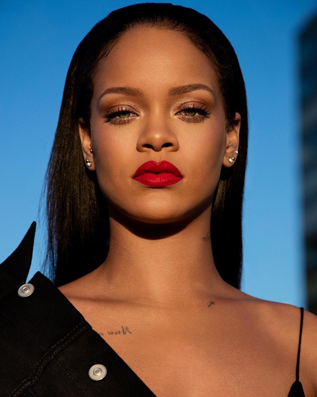  Rihanna