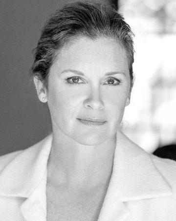 Stephanie Zimbalist