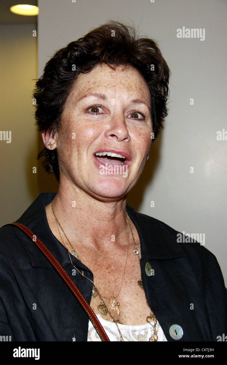 Stephanie Zimbalist