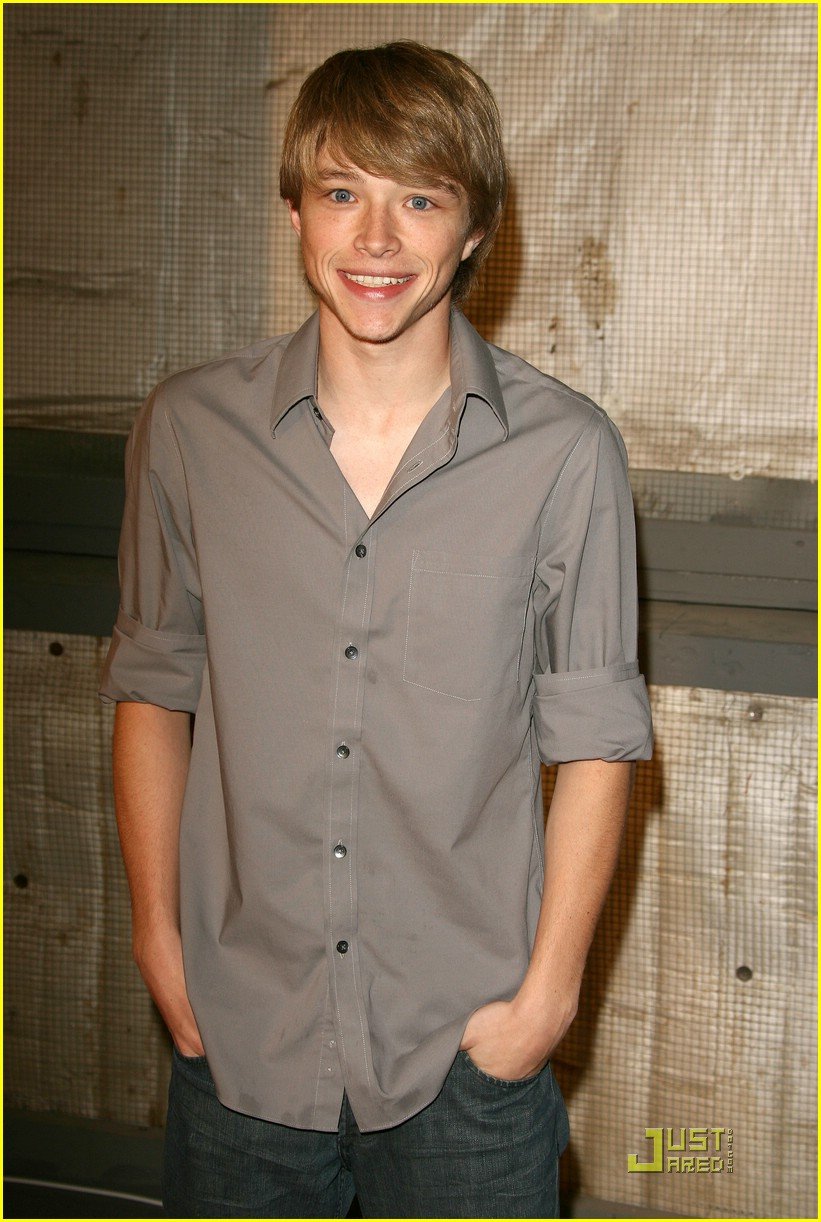 Sterling Knight